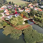Watermark Usedom - Premium Direkt Am Wasser Mit Eigener Badestelle - Haus Welle Rankwitz