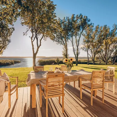 Watermark Usedom - Premium Direkt Am Wasser Mit Eigener Badestelle - Haus Welle Rankwitz